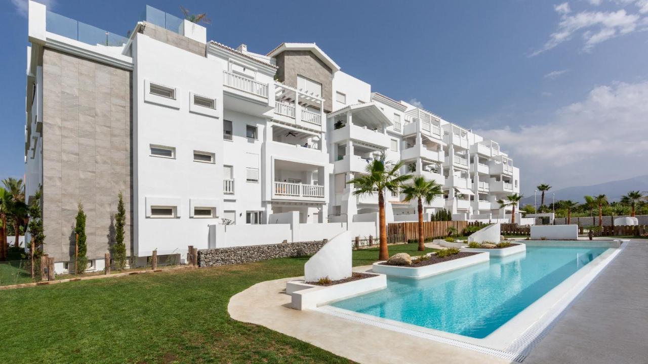 Homity Holidays - Playa Granada - Marina Golf モトリル エクステリア 写真