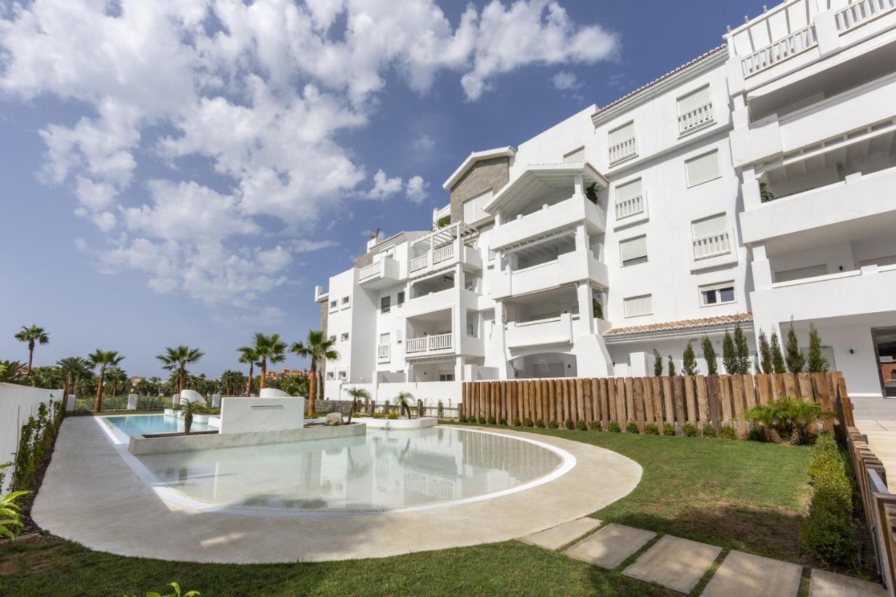 Homity Holidays - Playa Granada - Marina Golf モトリル エクステリア 写真